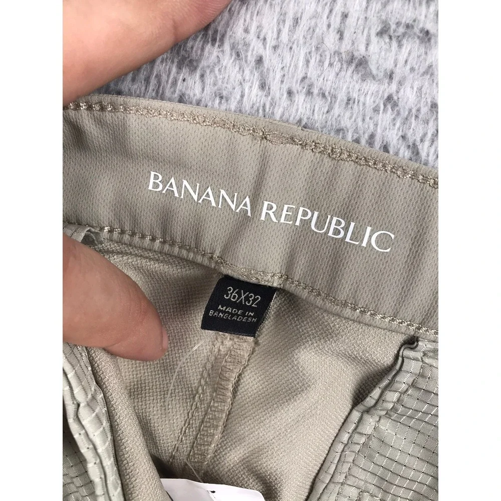 Banana Republic Core Temp Pants Mens 36x32 London Fog Beige Chino Slim NEW